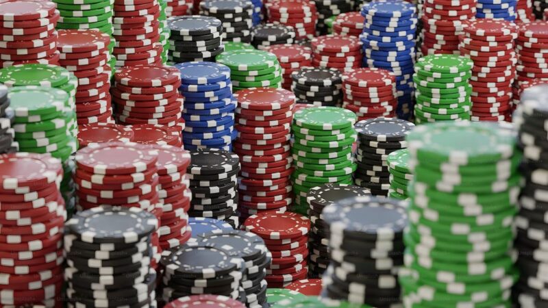Managing Variance: How Bankroll Management Shields You from Poker’s Swings