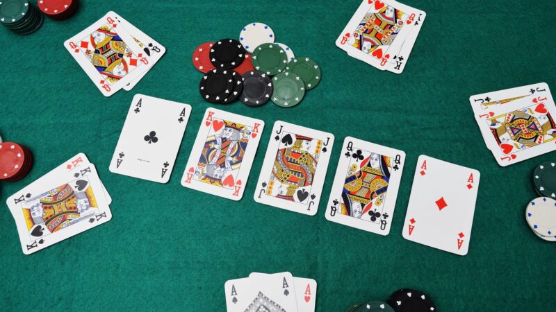 Texas Holdem Showdown: Tips for Dominating the Poker Table