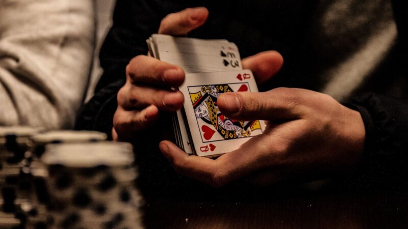 Poker Around the Clock: Strategies for Non-Stop Thrills